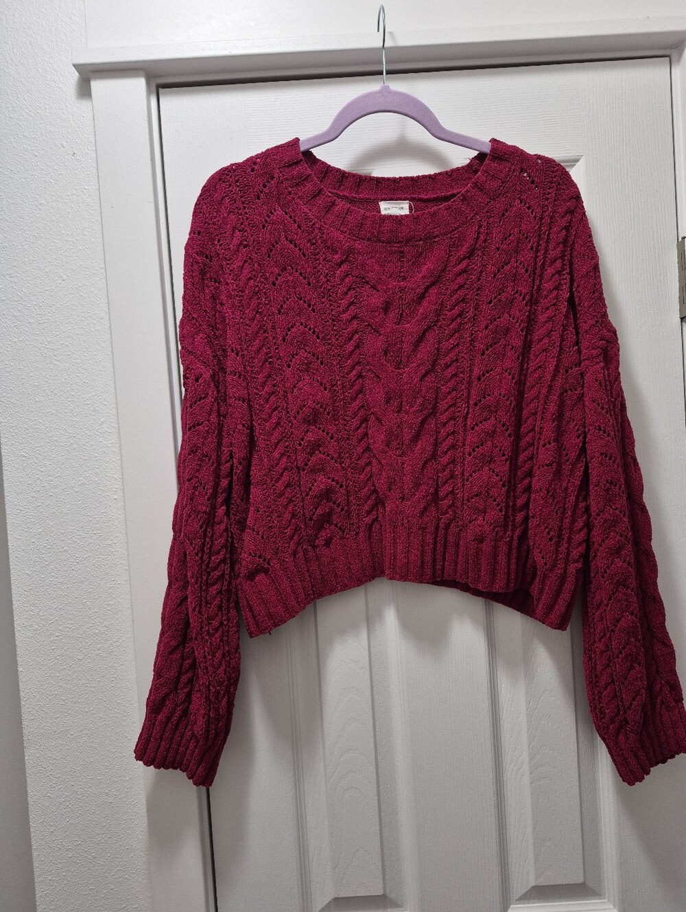 Women’s Cable Knit Cropped Sweater - Ted